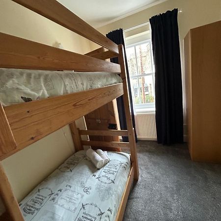 The Buxton Retreat A Luxurious 3-Storey Townhouse With Four Poster Bed And Double Jacuzzi Bath" Exterior foto