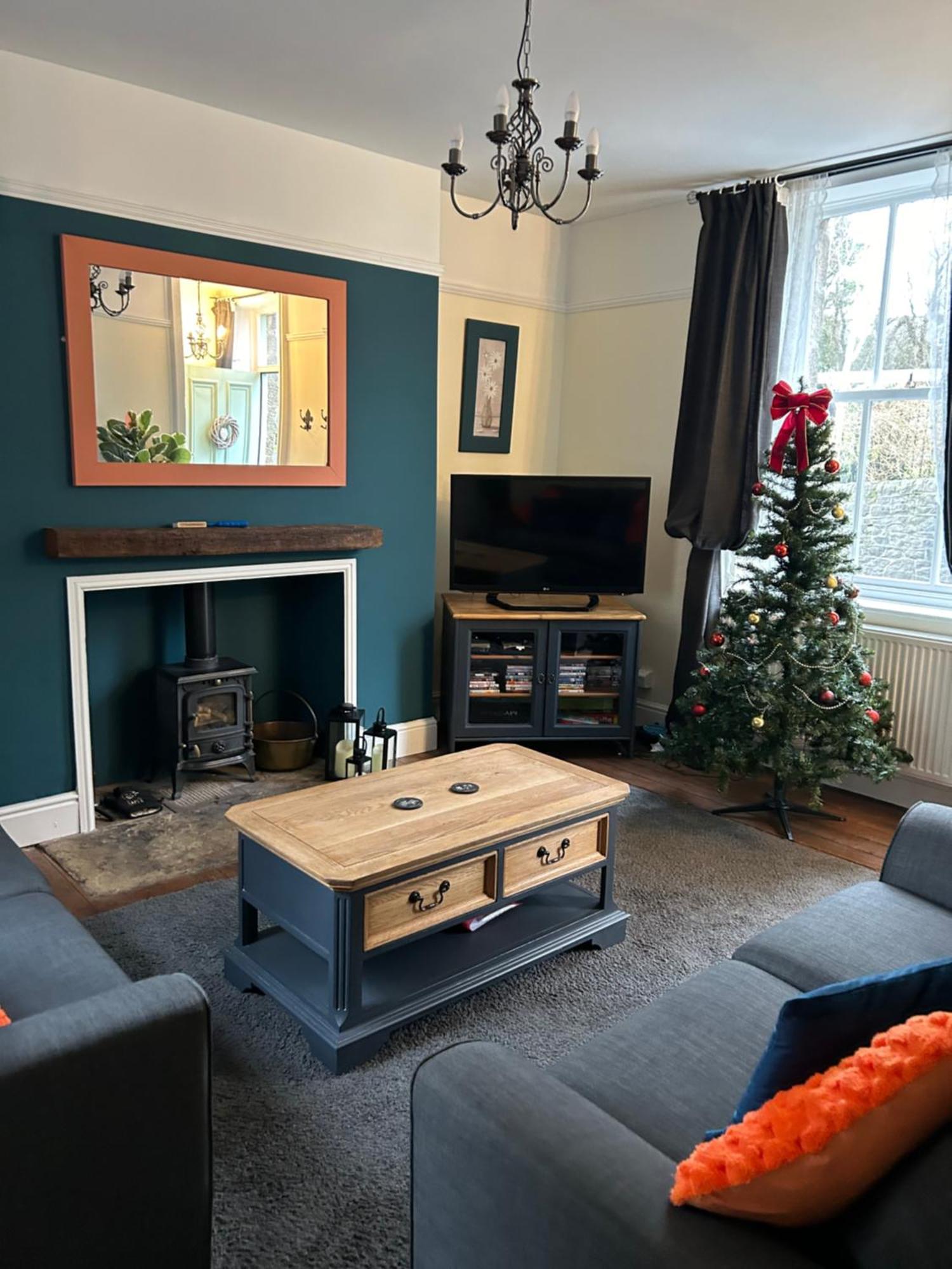 The Buxton Retreat A Luxurious 3-Storey Townhouse With Four Poster Bed And Double Jacuzzi Bath" Exterior foto